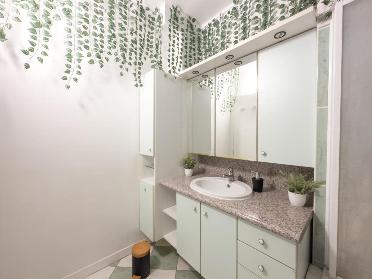 Jungle Urbain- Sauna - Cine - Hamac - Hyper Centre 阿棉 外观 照片